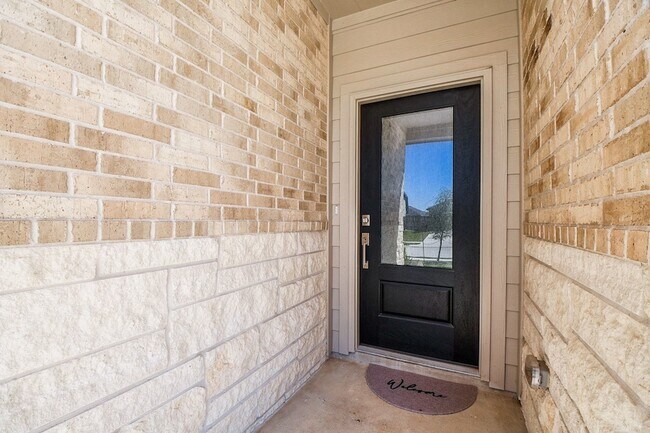 Foto del edificio - 26610 Coast Redwood Dr