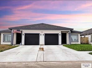 Building Photo - 1509 Strawberry Cir