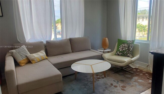 Foto del edificio - 1112 SW 11th St