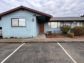 Building Photo - 1802-1804 N 40th Pl