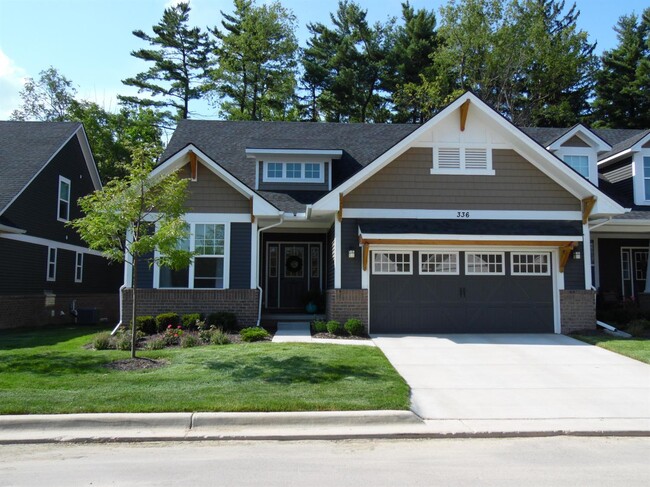 Building Photo - 302 Curtiss Ln