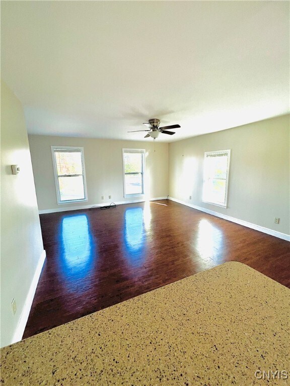 Foto del edificio - 9611 Brewerton Rd