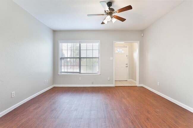 Foto del edificio - 5013 Polk St