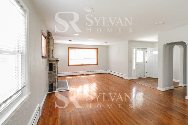 Foto del edificio - Remarkable Value. Unbeatable Location!