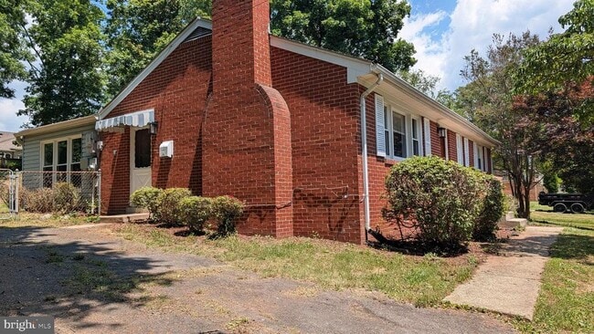 Building Photo - 7116 Judith Ave
