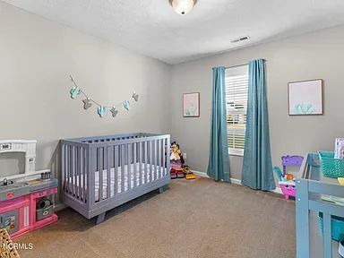 Building Photo - 714 Radiant Dr