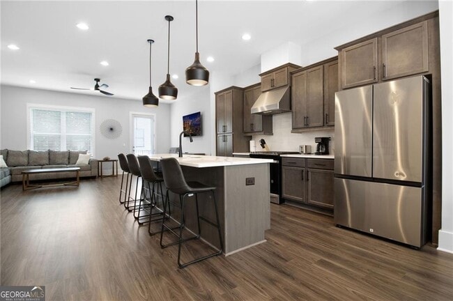 Foto del edificio - 2443 Sycamore Rd NW