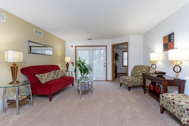 2HAB, 2BA - Canopy Pines