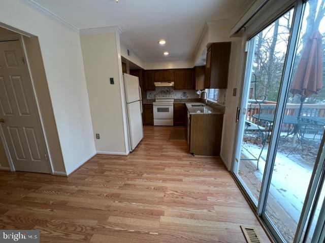 Building Photo - 2323 London Bridge Dr