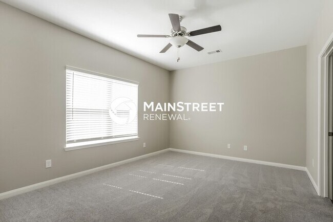 Foto del edificio - 5 Bedroom Pet-Friendly Home in Magnolia, TX with Main Street Renewal