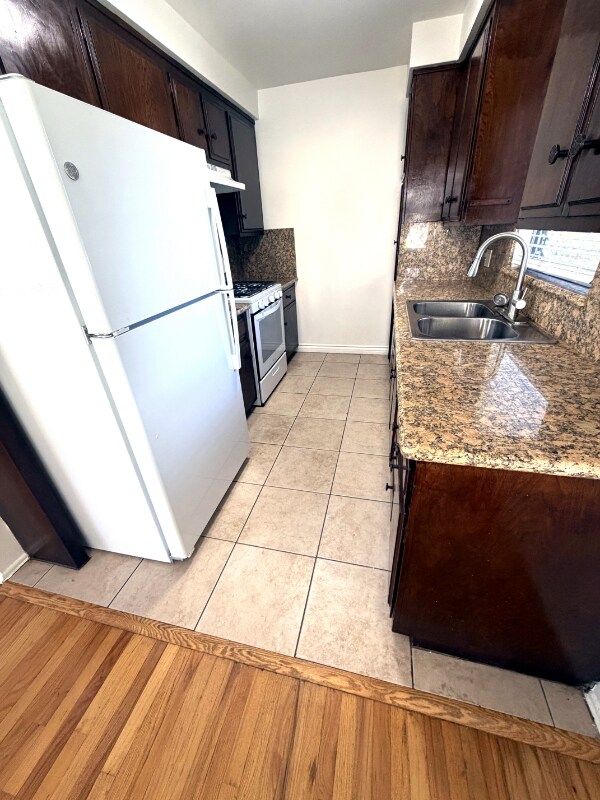 Foto del edificio - 807 3rd St