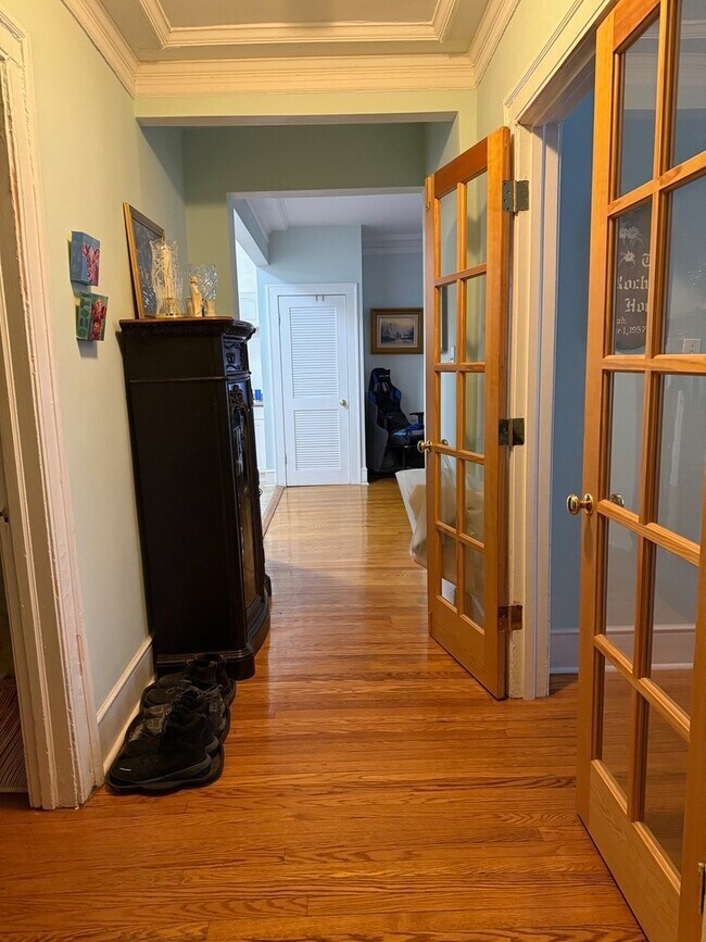 Foto del edificio - 1130 W Pratt Blvd