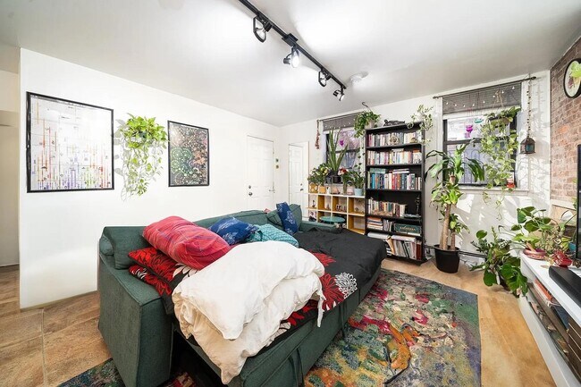 Foto del edificio - 275 7th St