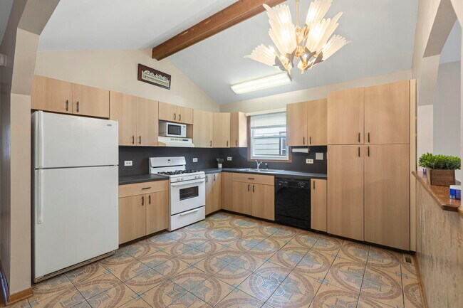 Foto del edificio - 933 Ridge Ave