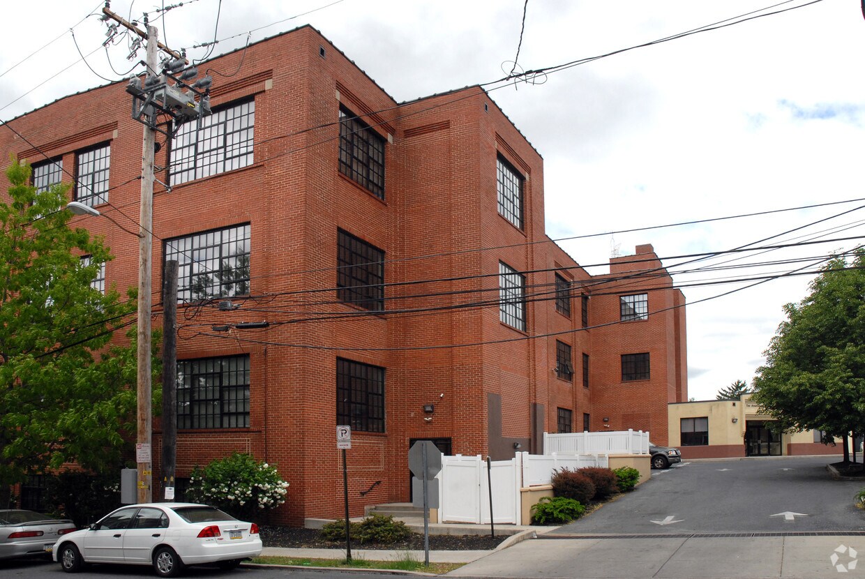Foto del edificio - General Cigar Apartments