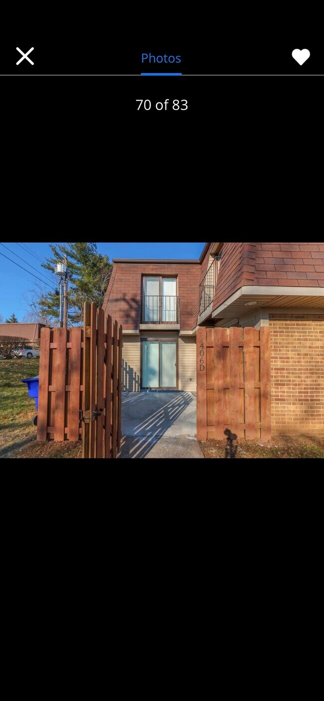 Foto del edificio - 406 Darby Creek Rd
