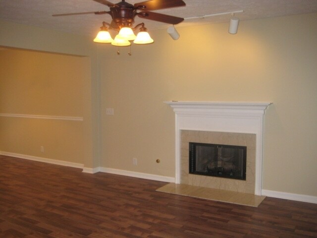 Building Photo - 2440 Pleasant Springs Lane
