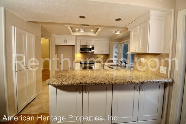 Building Photo - 4 br, 3 bath House - 10089 Branford Road