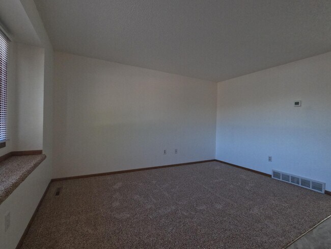 Building Photo - 414 Mulberry Dr
