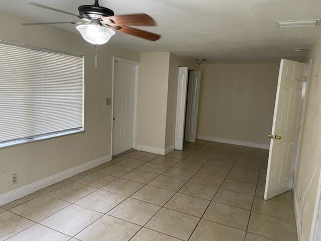 Building Photo - 5 bedroom in Dania FL 33004