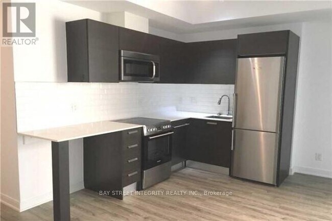 Photo du bâtiment - 42 Charles St E