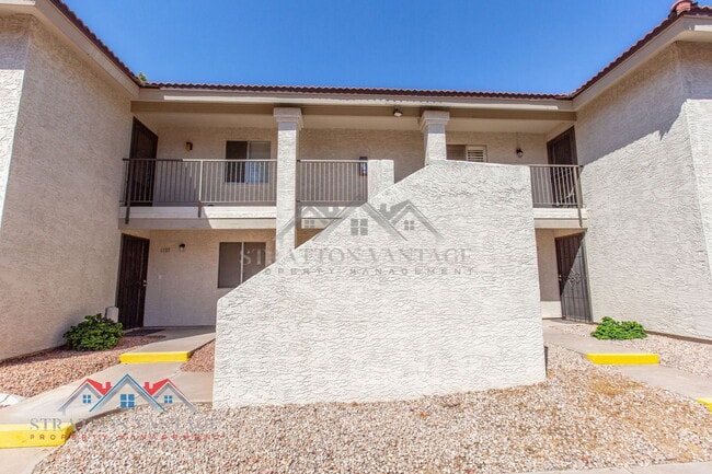 Foto del edificio - 10610 S 48th St