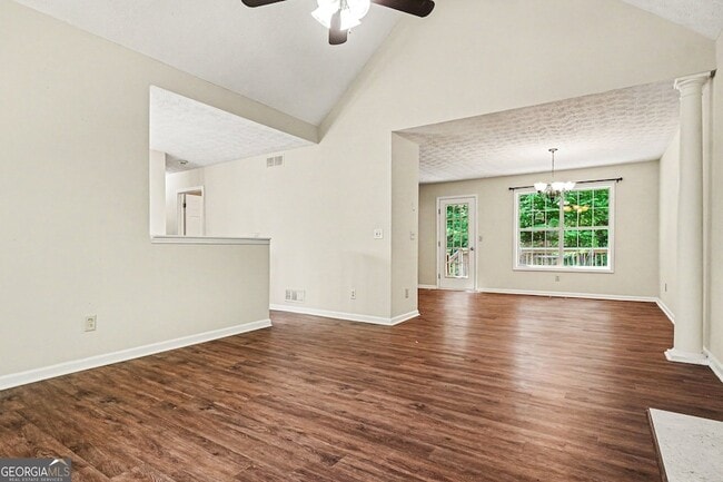 Foto del edificio - 181 N Springs Dr
