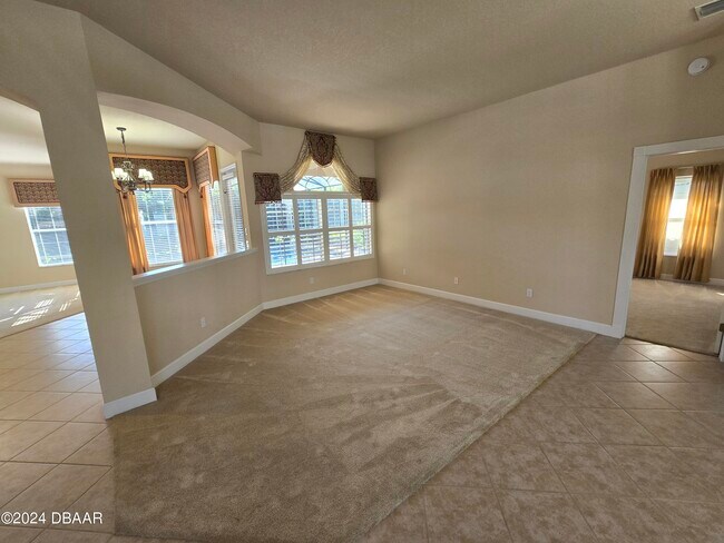 Foto del edificio - 1207 Hampstead Ln