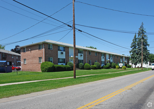 Building Photo - Parkridge Manor Apartments