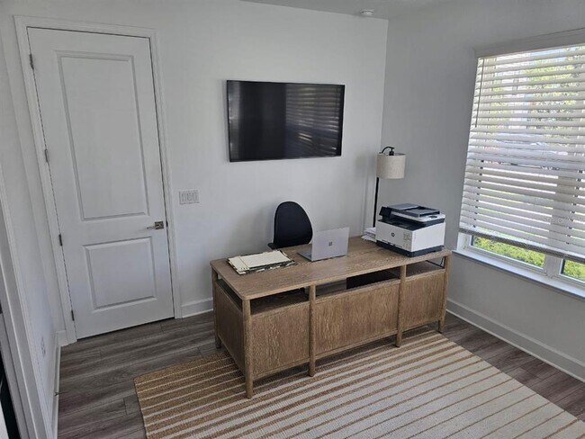 Foto del edificio - 2332 Brix St
