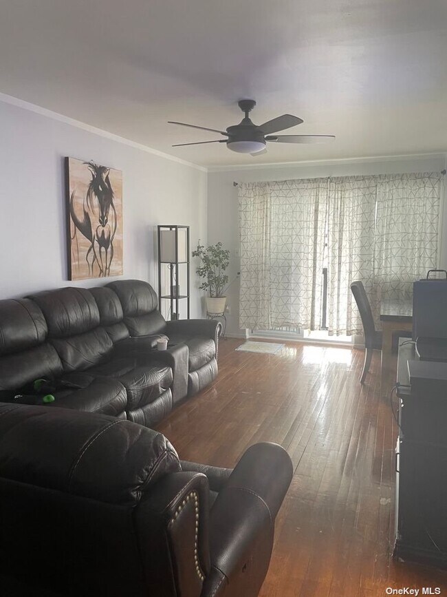 Foto del edificio - 119-11 28th Ave