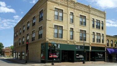 Primary Photo - Bent Block Building