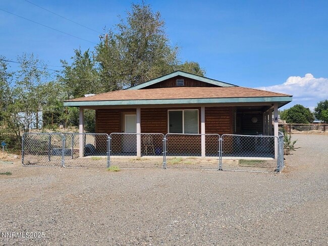 Building Photo - 880 Truckee Ln