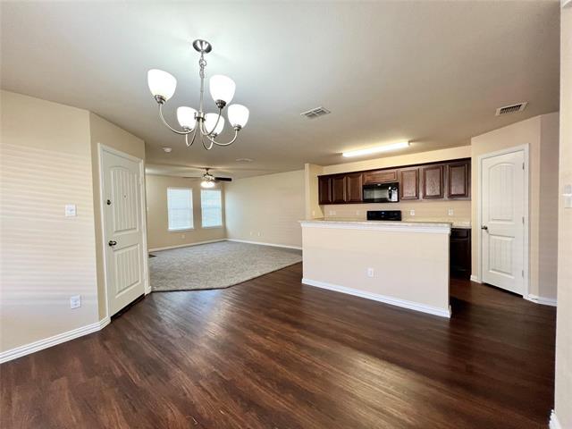 Foto del edificio - 705 River Garden Dr