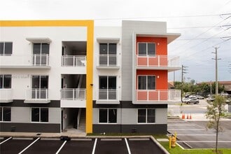 Building Photo - 1453 W 29th St