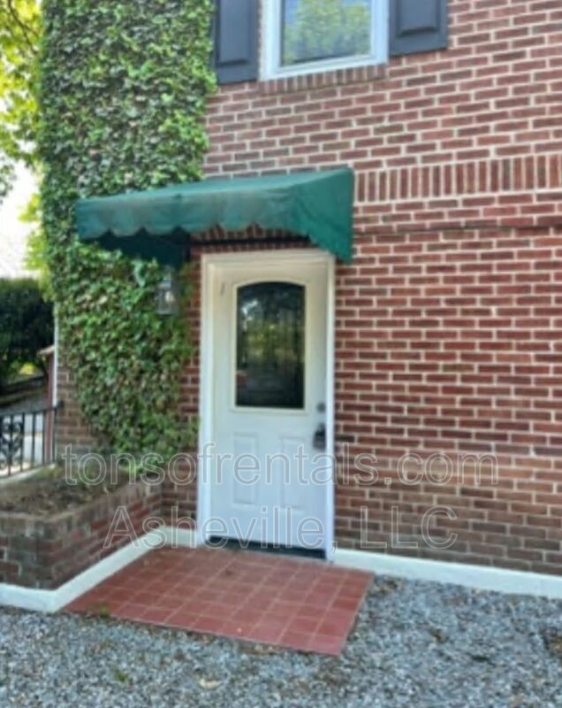 Building Photo - 1316 Hyman Ave