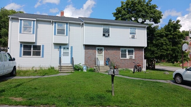 Building Photo - 3 Brayton Ct