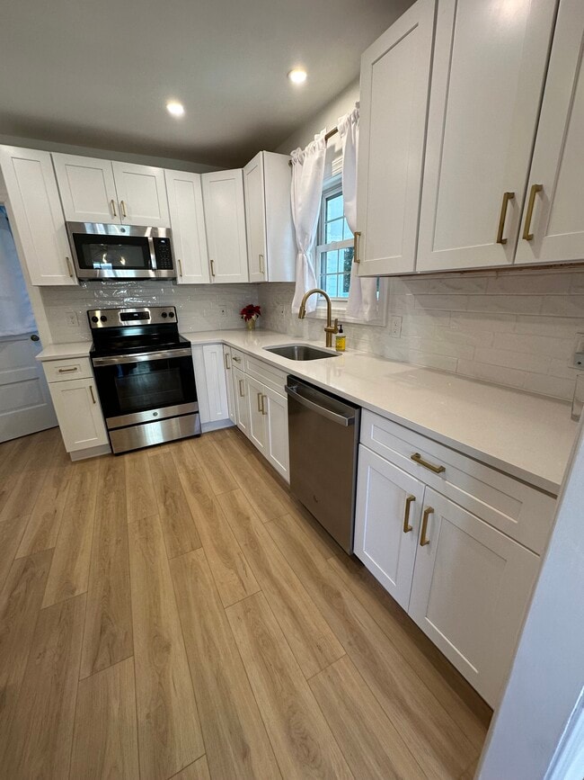 Foto del edificio - 108 Homewood Rd