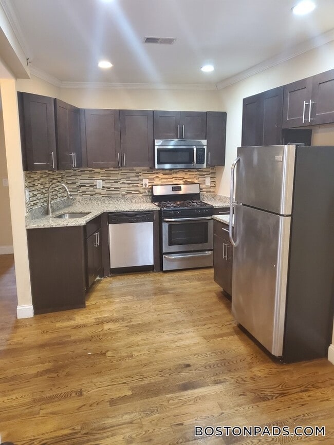 Foto del edificio - 2975 Washington St