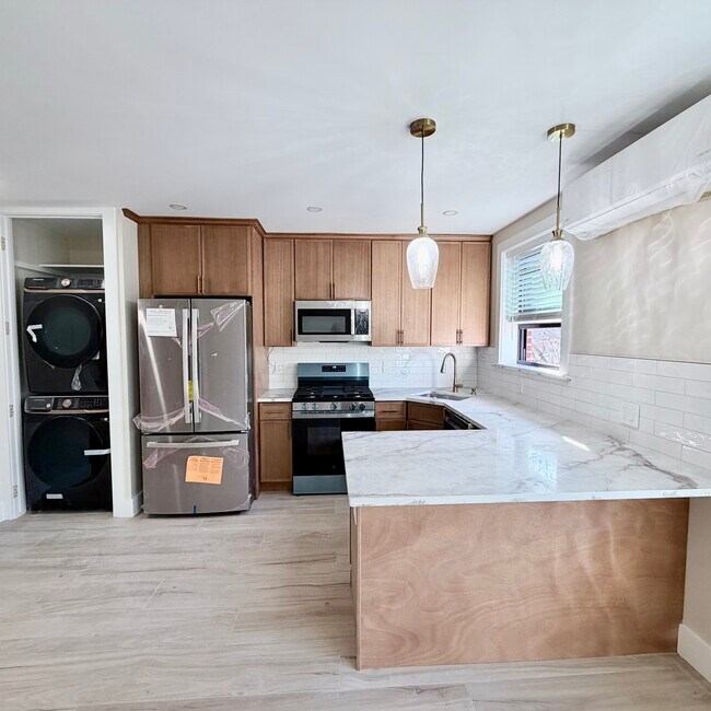 Foto del edificio - 2569 49th St