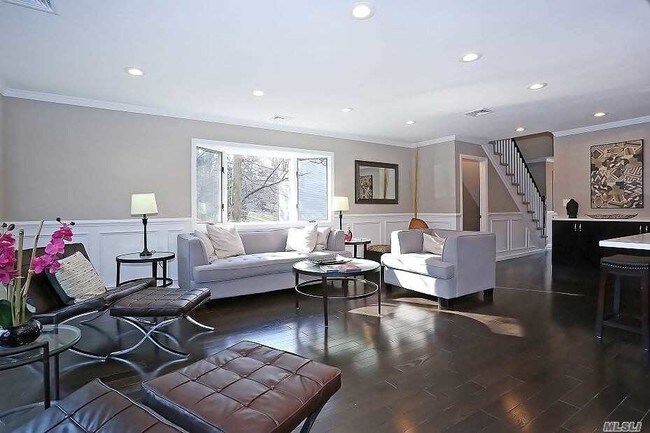 Foto del edificio - 124 Terrace Ct