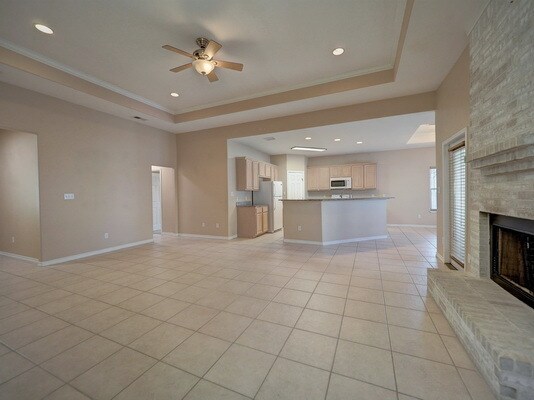 Foto del edificio - 14745 Quarterdeck Dr