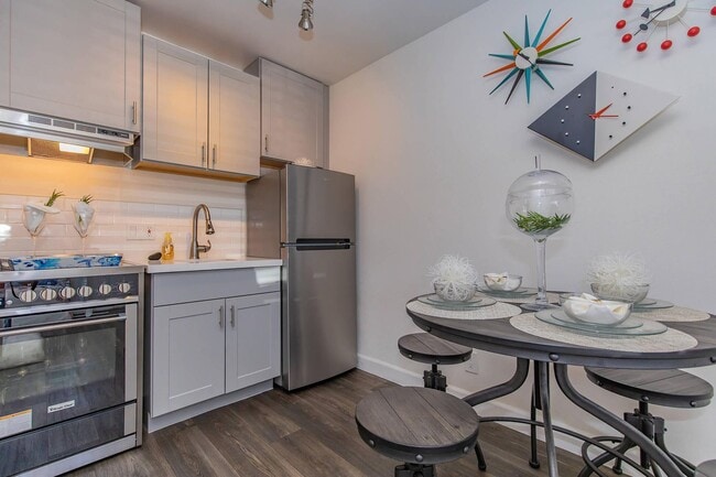 Interior Photo - Studio 710 Apartments