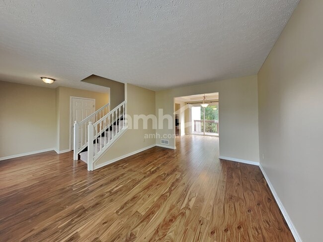 Building Photo - 392 Old Ivory Ct