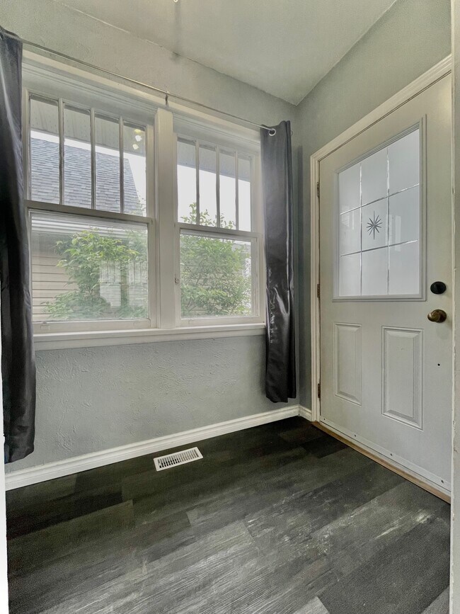 136 Floral Ave, Timmins, ON P4N 4H7 House for Rent in Timmins, ON