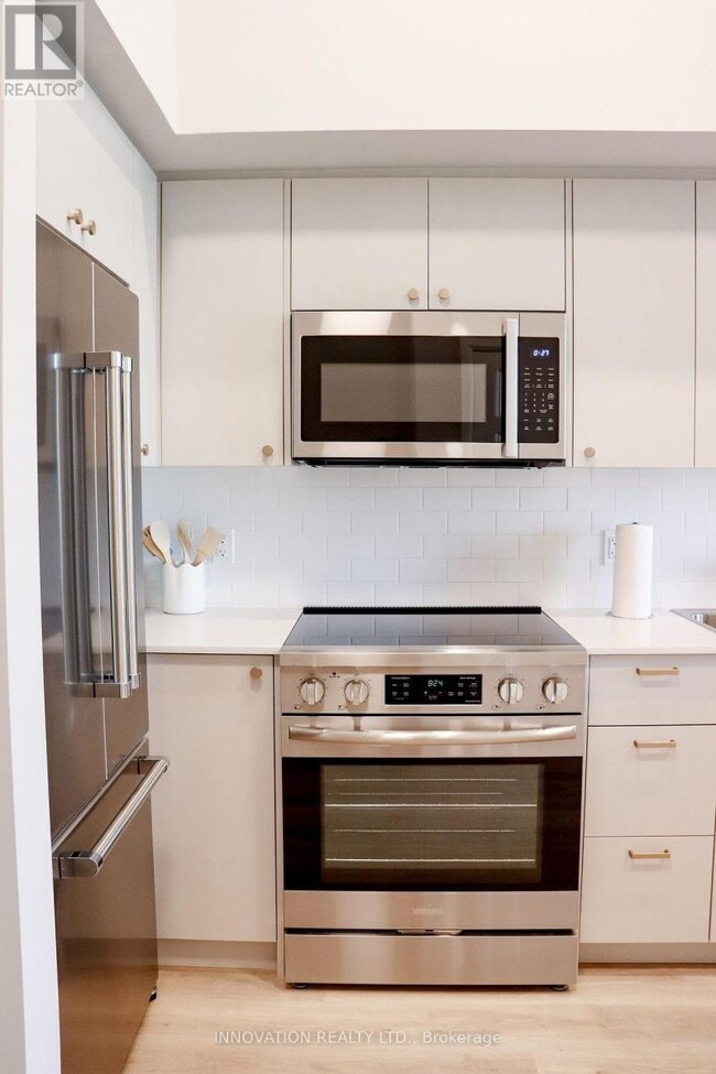Building Photo - 2 BEDROOM - 100 PINEHILL ROAD