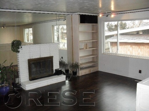 Building Photo - 4493 S Larch Way