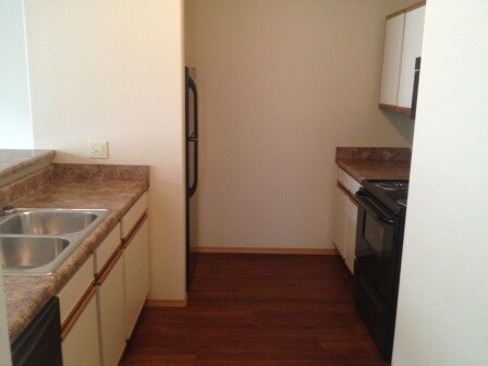 Foto del edificio - 1139 S Tottenham Ct