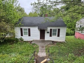 Building Photo - 1218 Shirley Rd