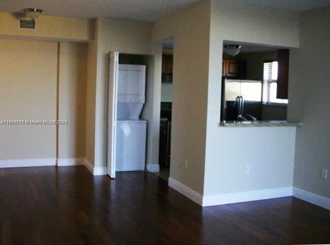 Foto del edificio - 2600 SW 27th Ave